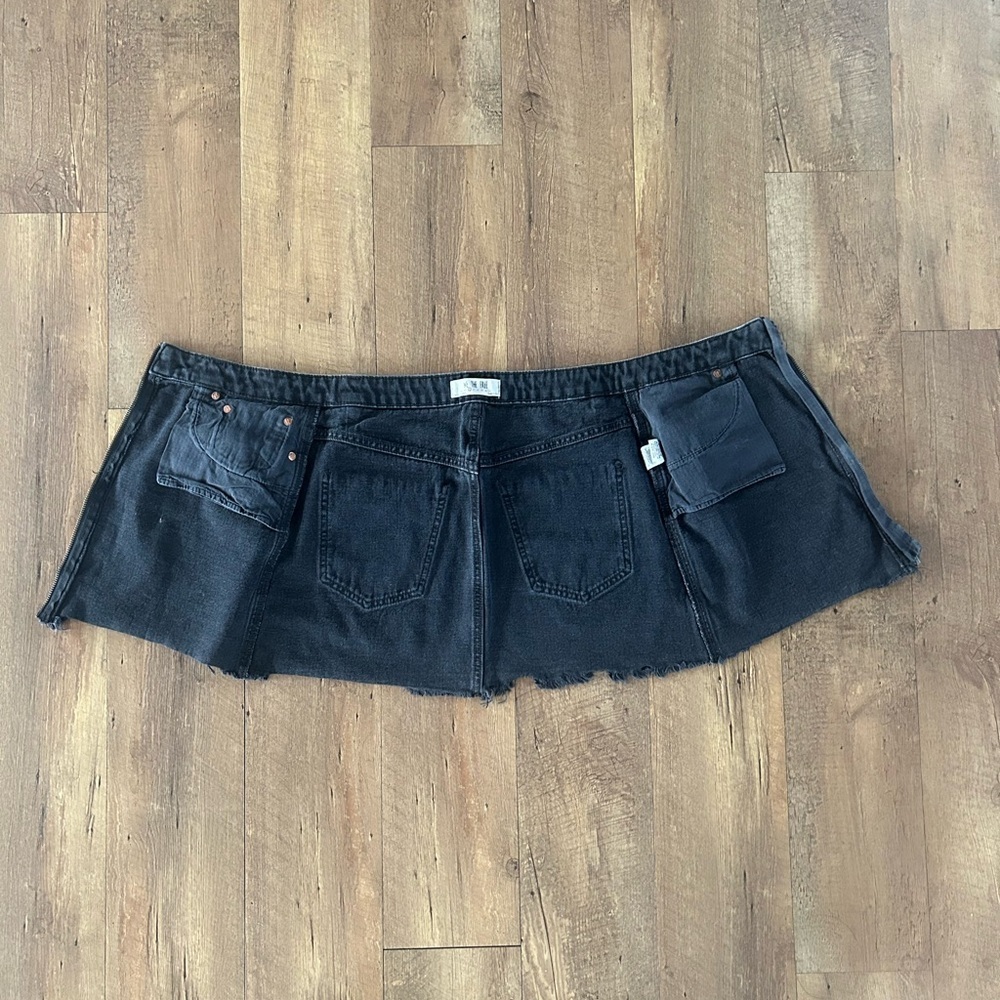 Free People We The Free Black Denim Zip front Mini Skirt Size 26 (US 2) - Picture 7 of 10